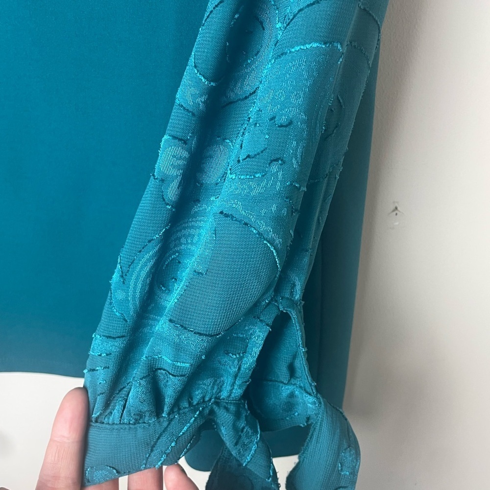 Ann Taylor Teal Floral Long Sleeve Textured Tie V-neck Blouse Women’s Large - Picture 2 of 7